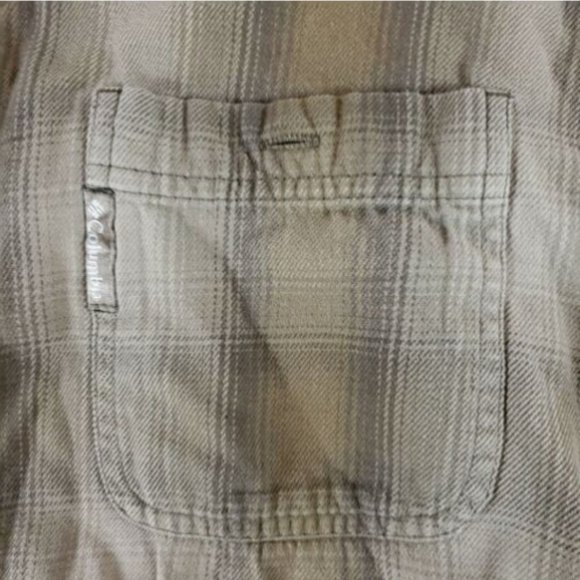 Columbia River Lodge Button Down Mens Long Sleeve - Picture 2 of 4